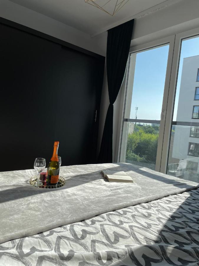 Apartament Drewnowska Przy Manufakturze Łódź Exteriör bild